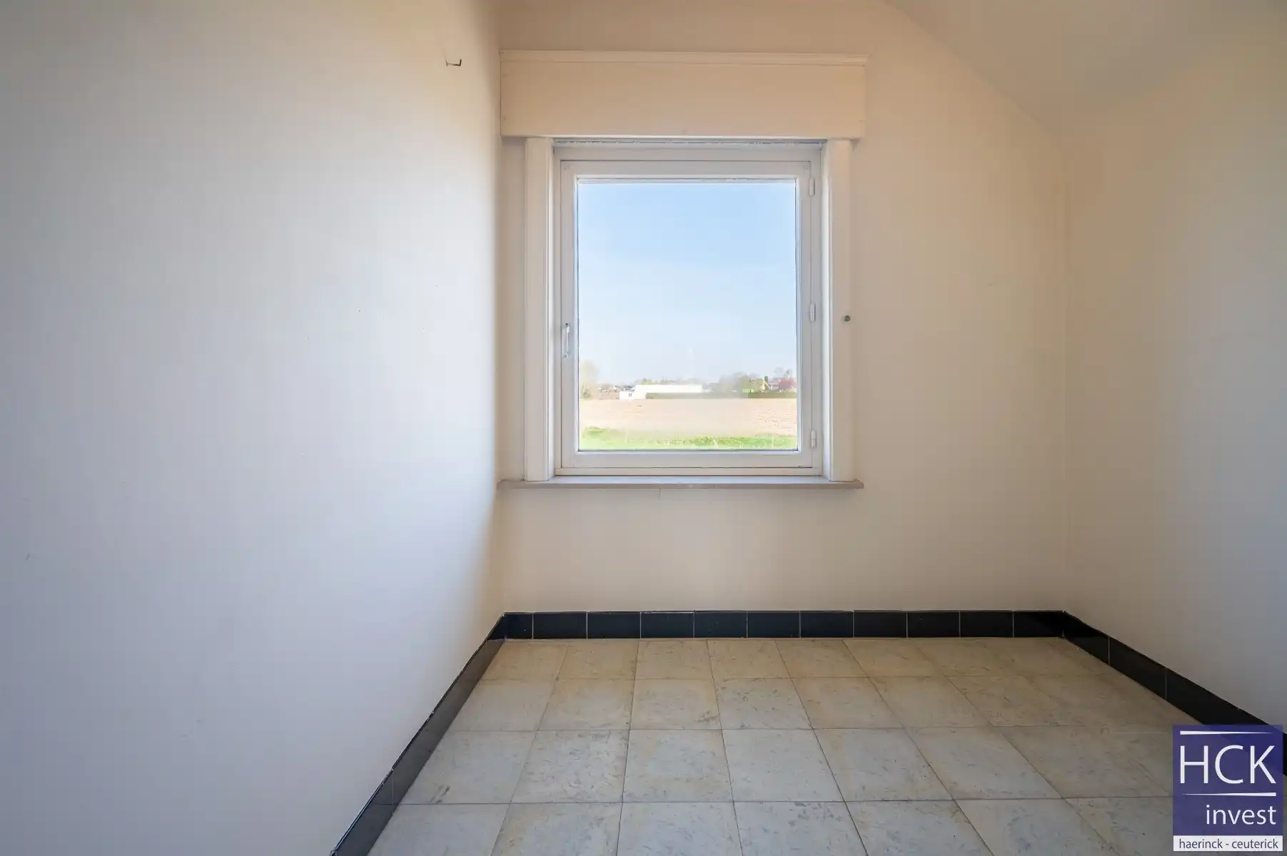 WAREGEM -  Knappe alleenstaande woning op 750m², met prachtig vergezicht !! foto 25