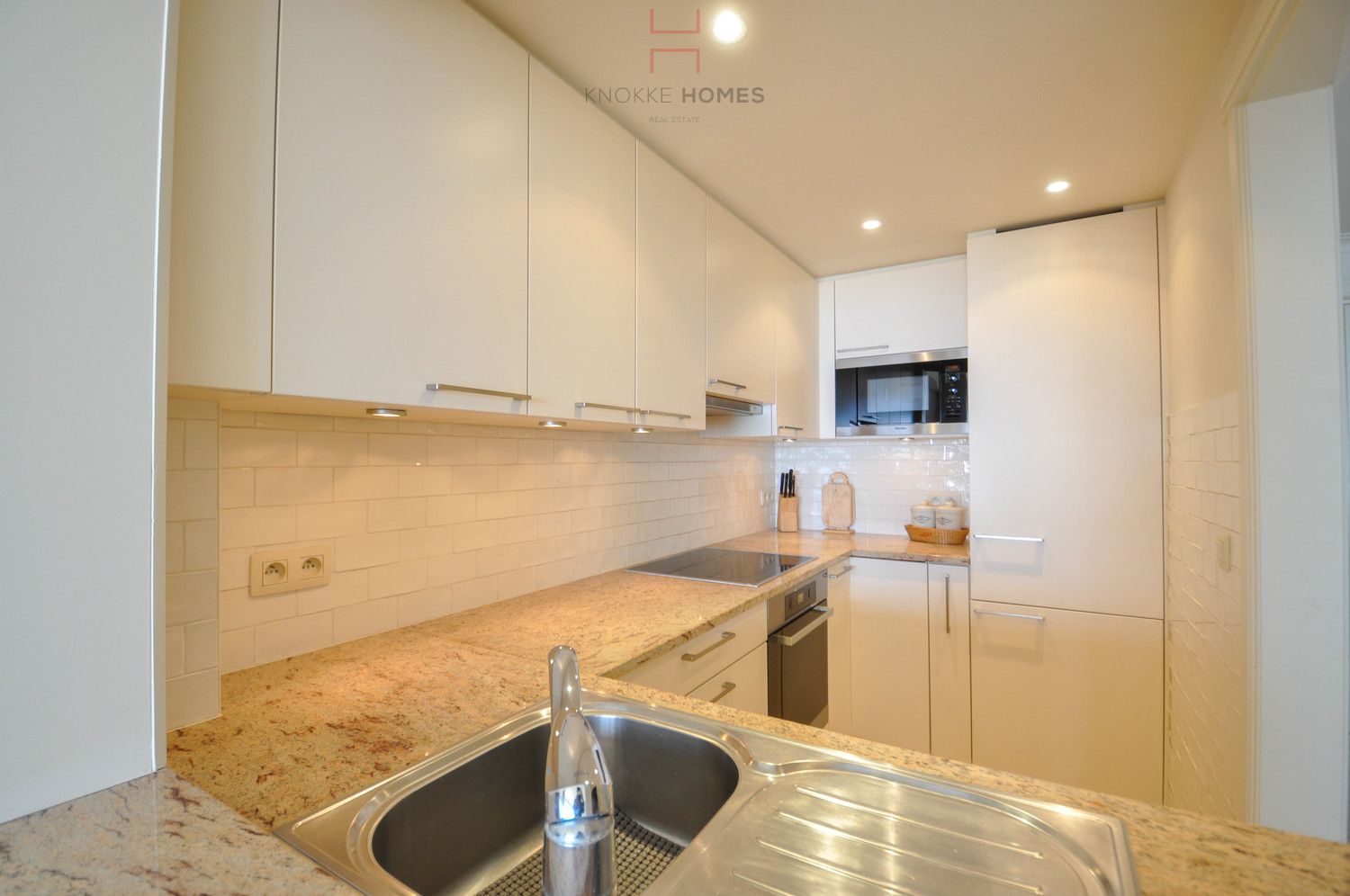 Zeer goed gelegen appartement aan de RBSC zeilclub in Duinbergen foto 9