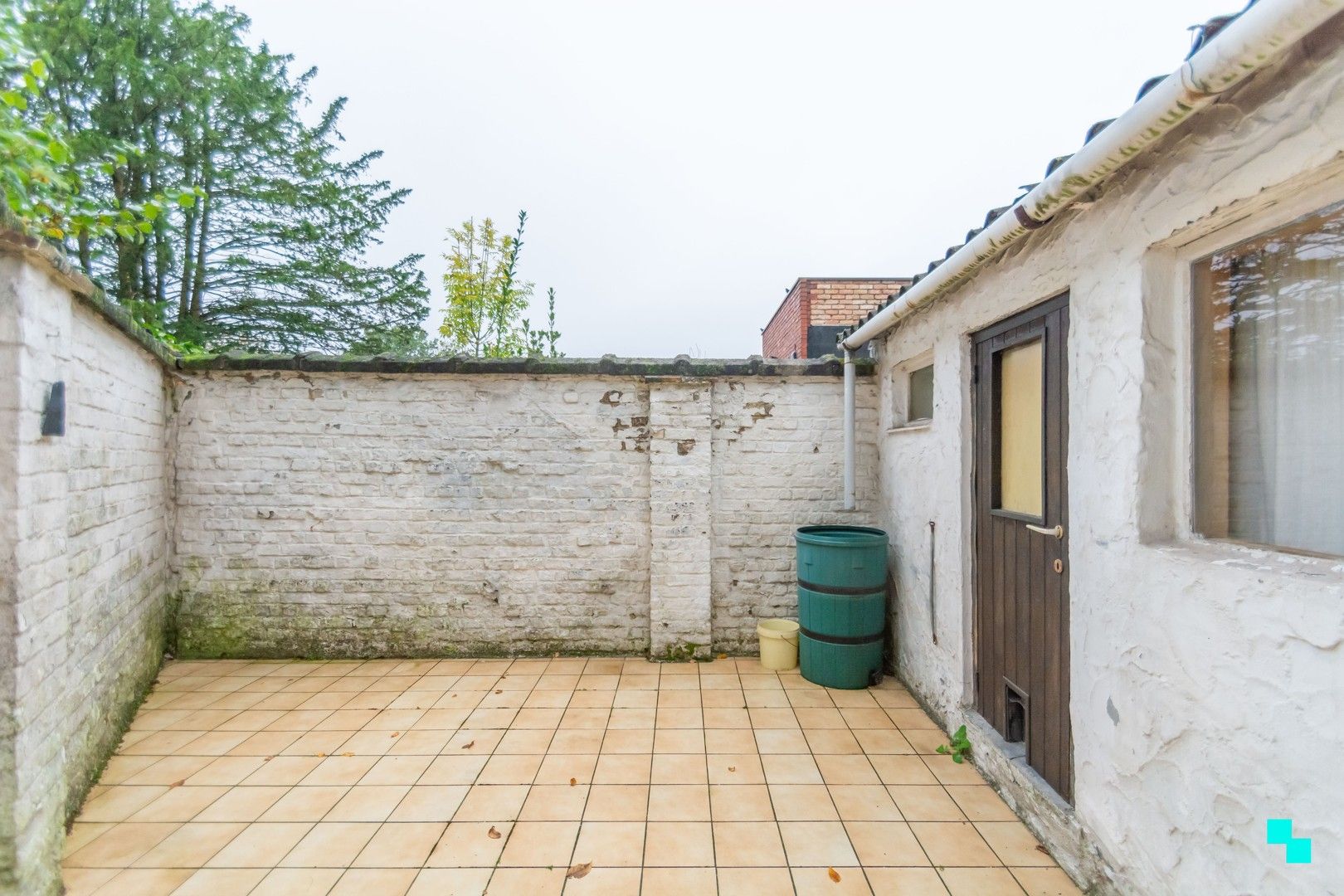 Te renoveren rijwoning nabij het Frans Tochpark foto 24