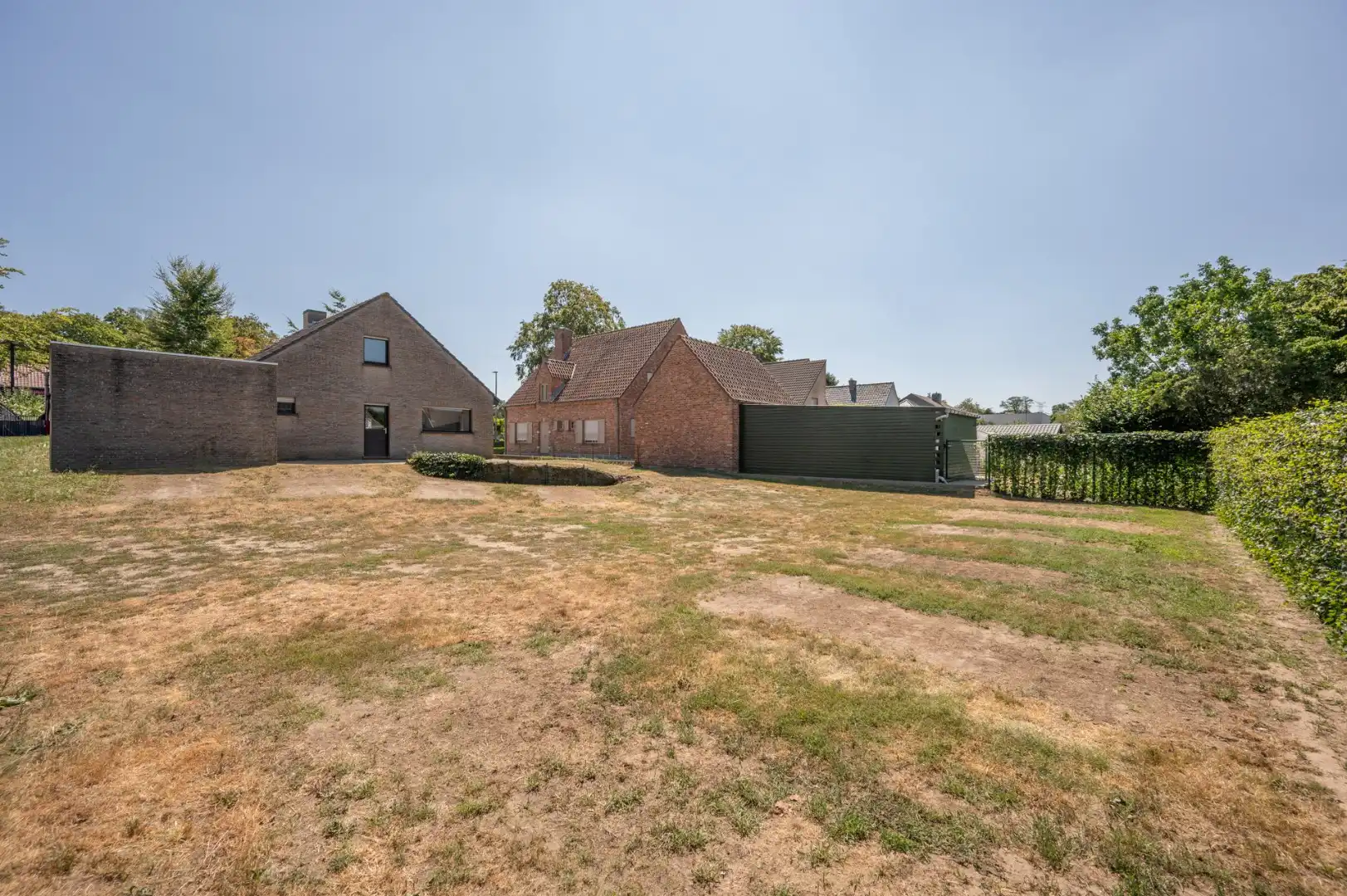 Eigendom met uitzonderlijk potentieel op een perceel van 824 m² in Varsenare.  foto 12