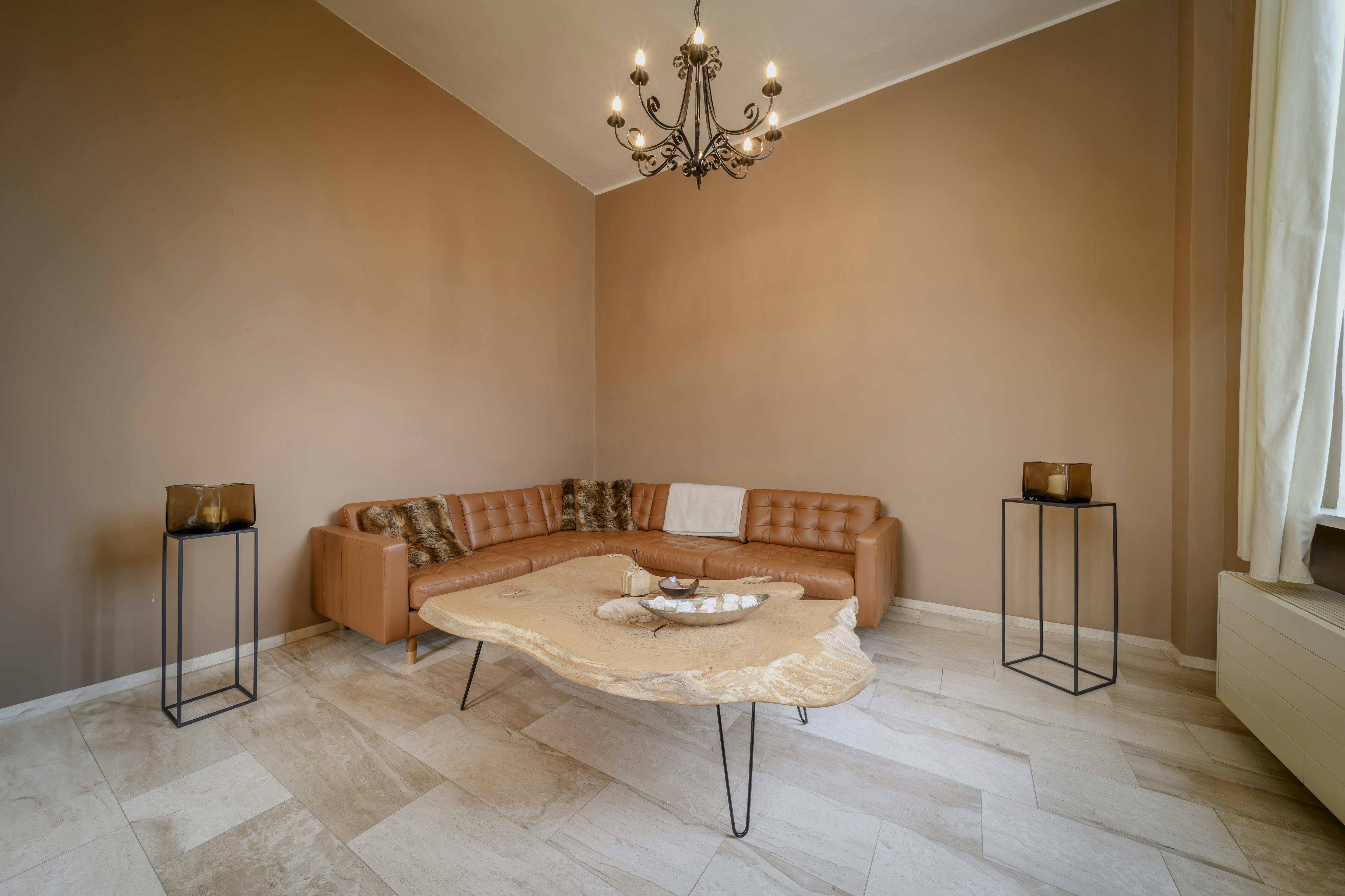 Authentieke herenwoning met 5 slaapkamers, tuin en garage. foto 13