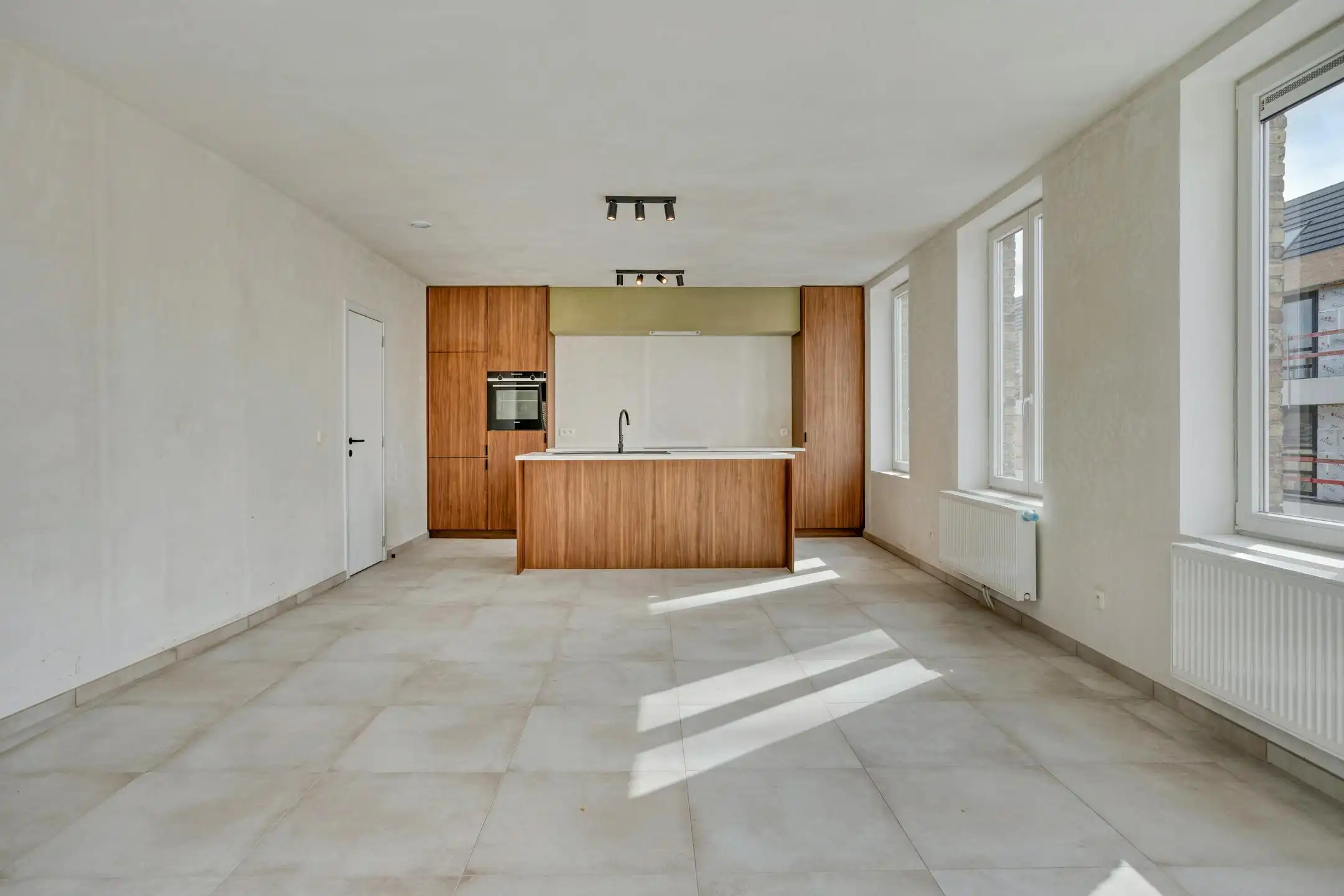 Appartement met drie slaapkamers in het centrum van Veurne. foto 3