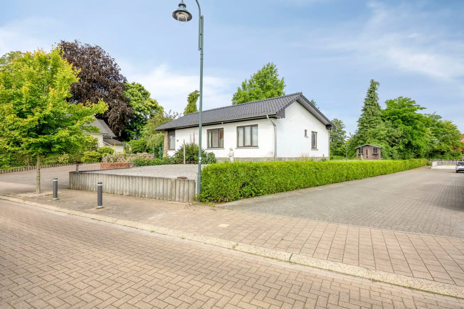 Gelijkvloerse woning met 3 slpks op een uniek perceel van 2.164 m² nabij de Markt !  foto 31
