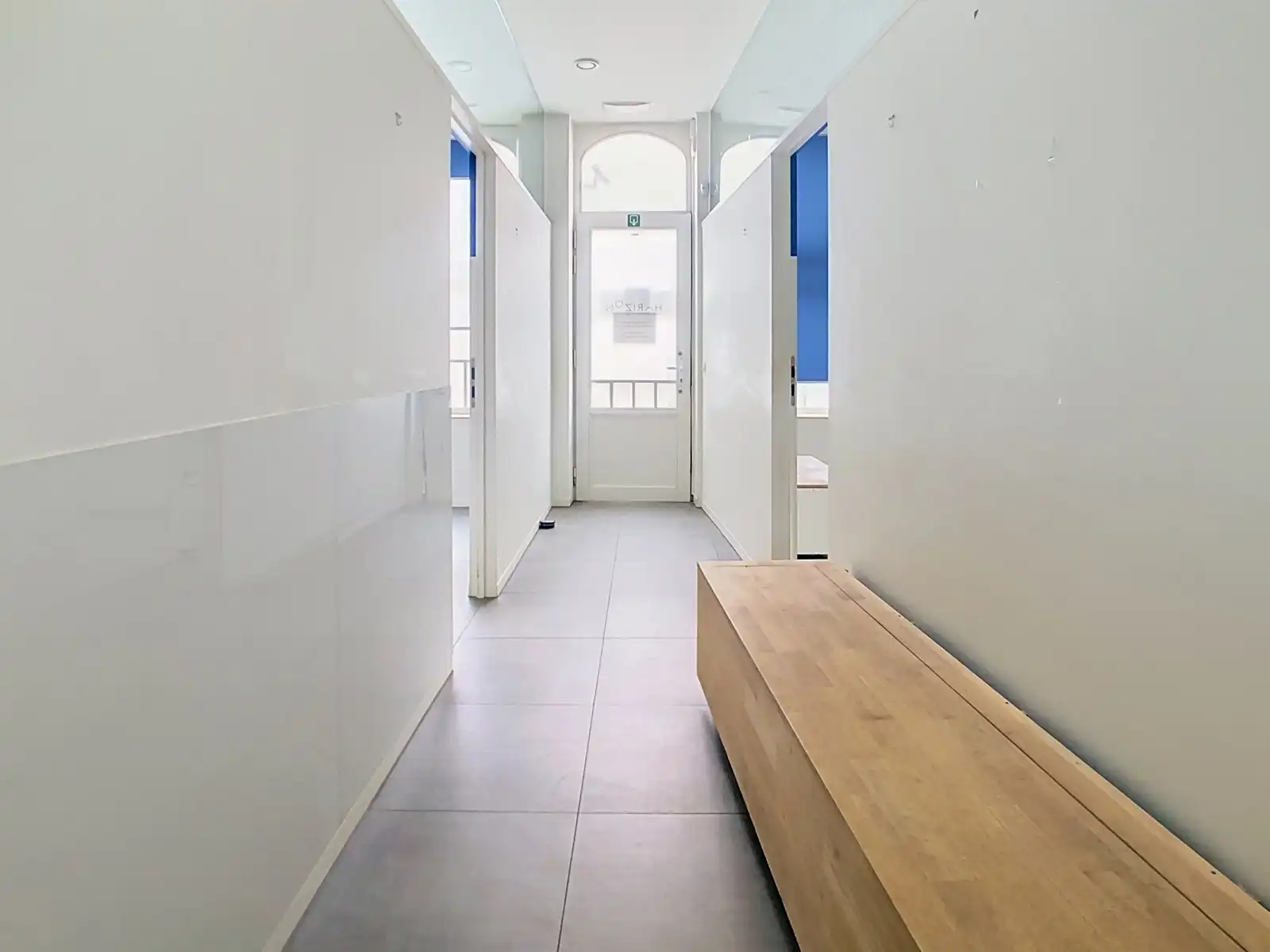 Gelijkvloerse zaak - gewezen dokterskabinet foto 9