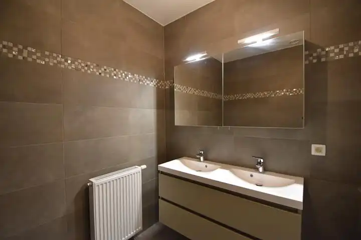 ANTWERPEN - Recent appartement met zonnig terras  foto 11