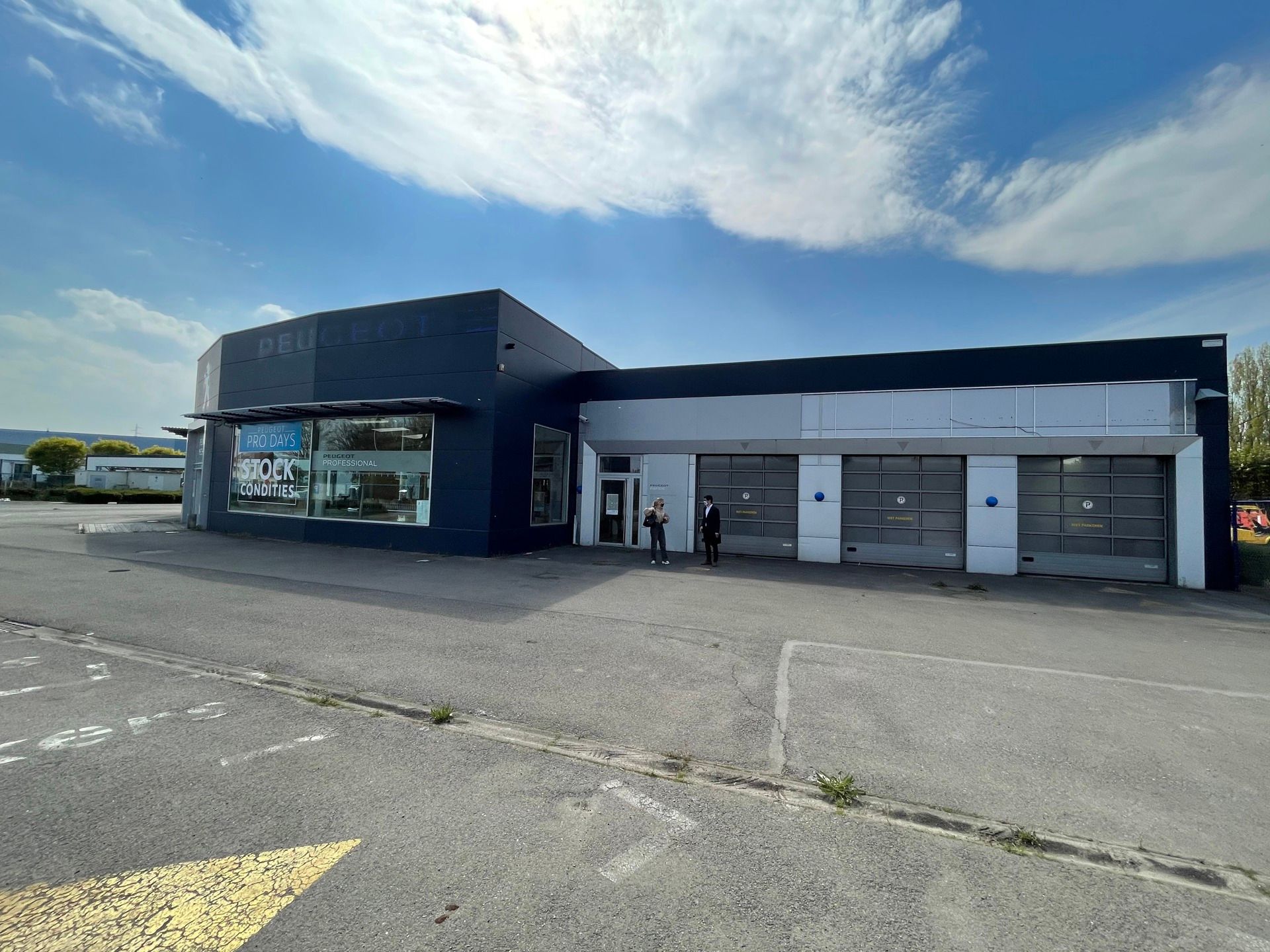 Showroom met werkplaats op toplocatie te Mechelen foto 2