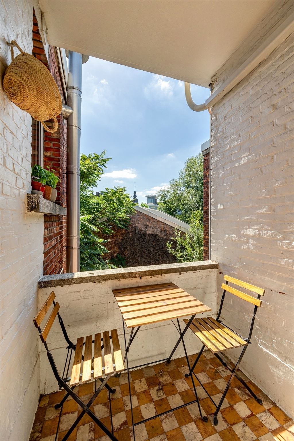 Verzorgd appartement met zonnig terras foto 3