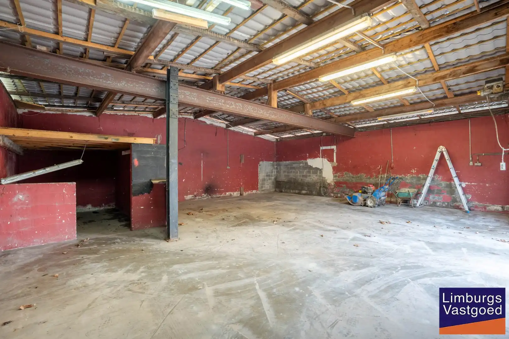 Instapklare woning met ruime loods/werkplaats, 11a 77ca foto 20