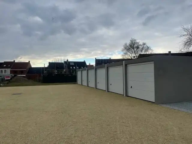 Residentie Henri, centraal gelegen te Waregem. foto 3