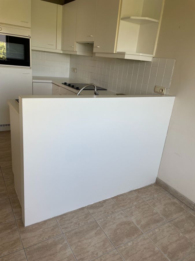 TWEE SLAAPKAMER HOEKAPPARTEMENT + GARAGE centrum Rumbeke foto 17