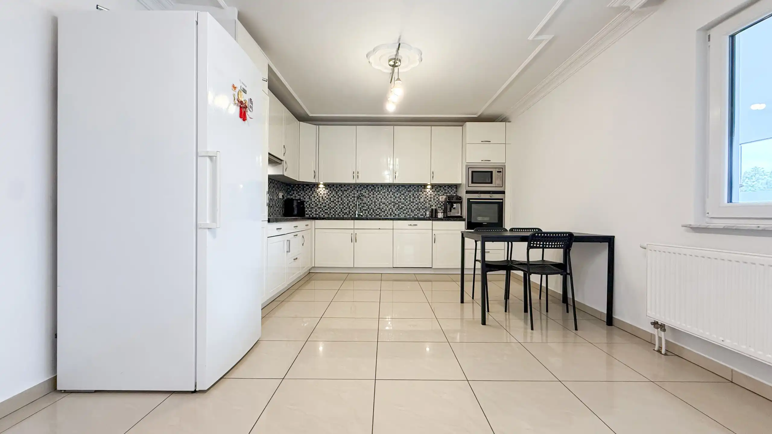 Halfopen woning met tuin en dubbele garage in H-Z! foto 15