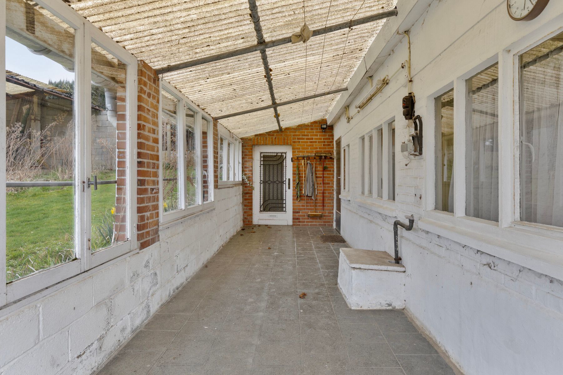 Rustig gelegen villa met 4 slaapkamers en leuke tuin foto 23