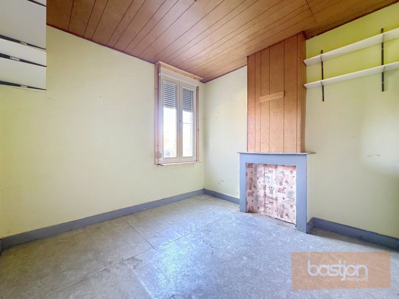 Te renoveren woning met 4 slaapkamers foto 7