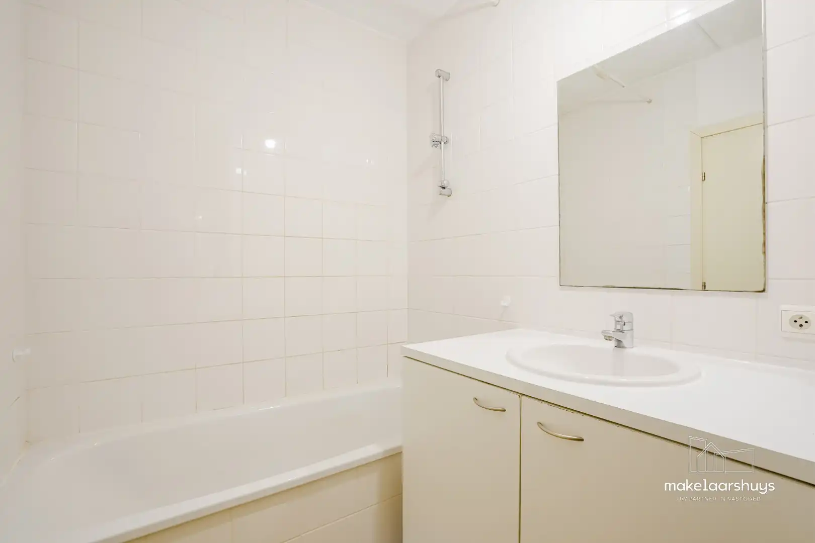 Centraal gelegen en lichtrijk  1 slaapkamerappartement nabij de Zuid foto 15