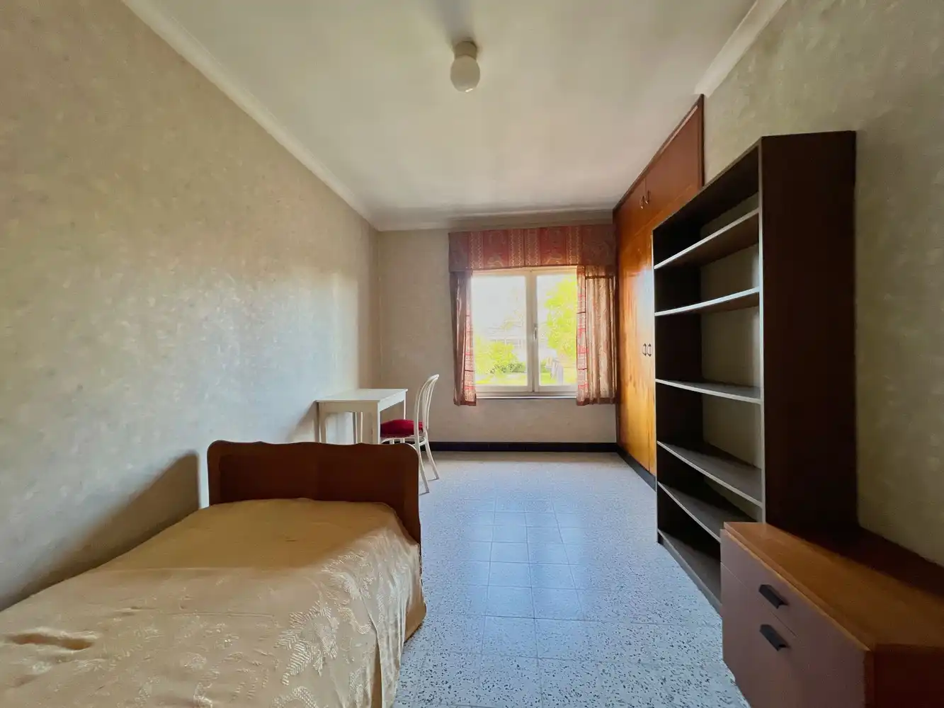 Heel ruime woning met polyvalente ruimte + tuin (791m²) foto 10