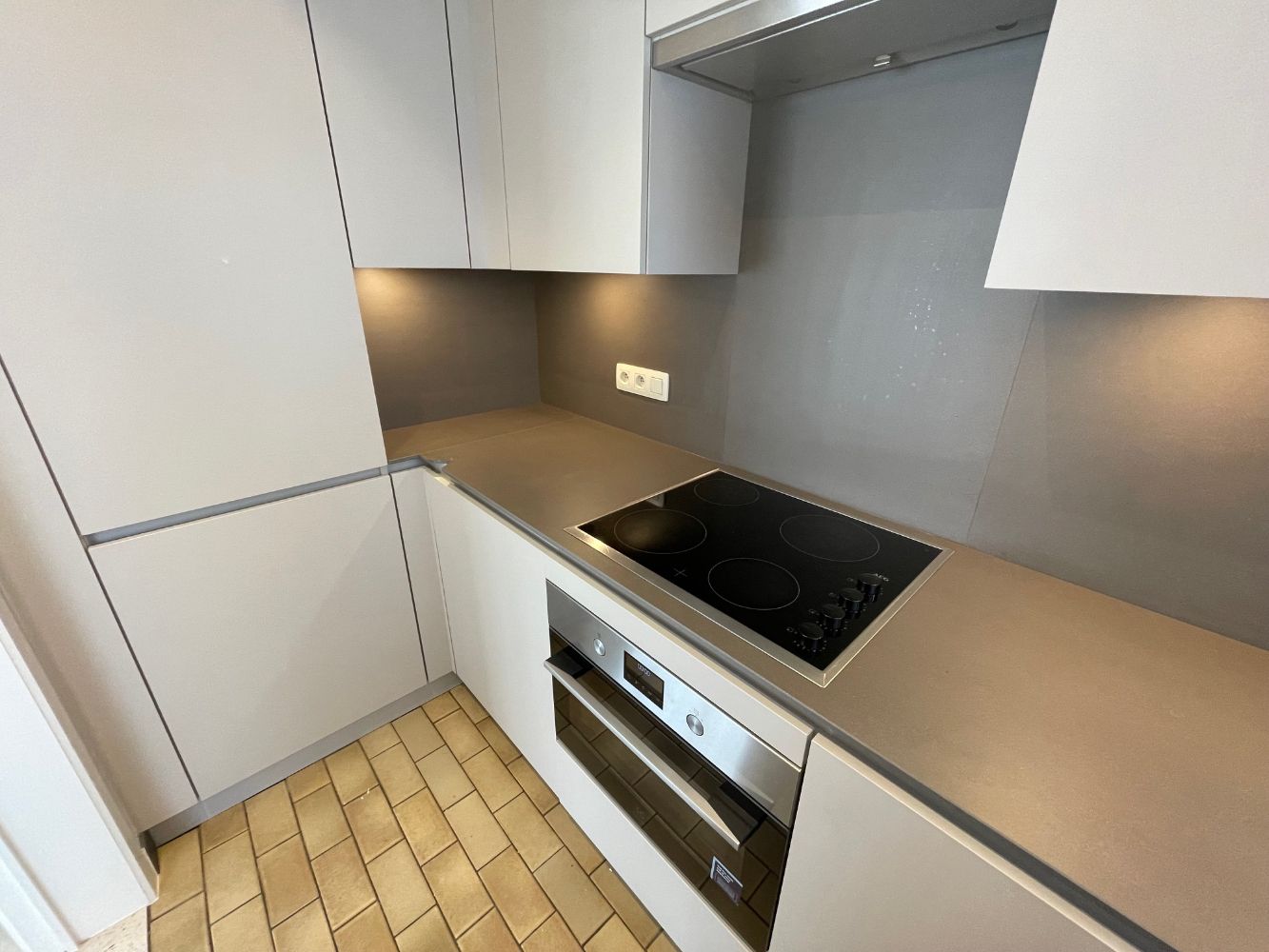 Appartement met twee slaapkamers op wandelafstand van de grote markt, winkelstraat en zeedijk. Ideale ligging in het centrum van blankenberge. foto 6
