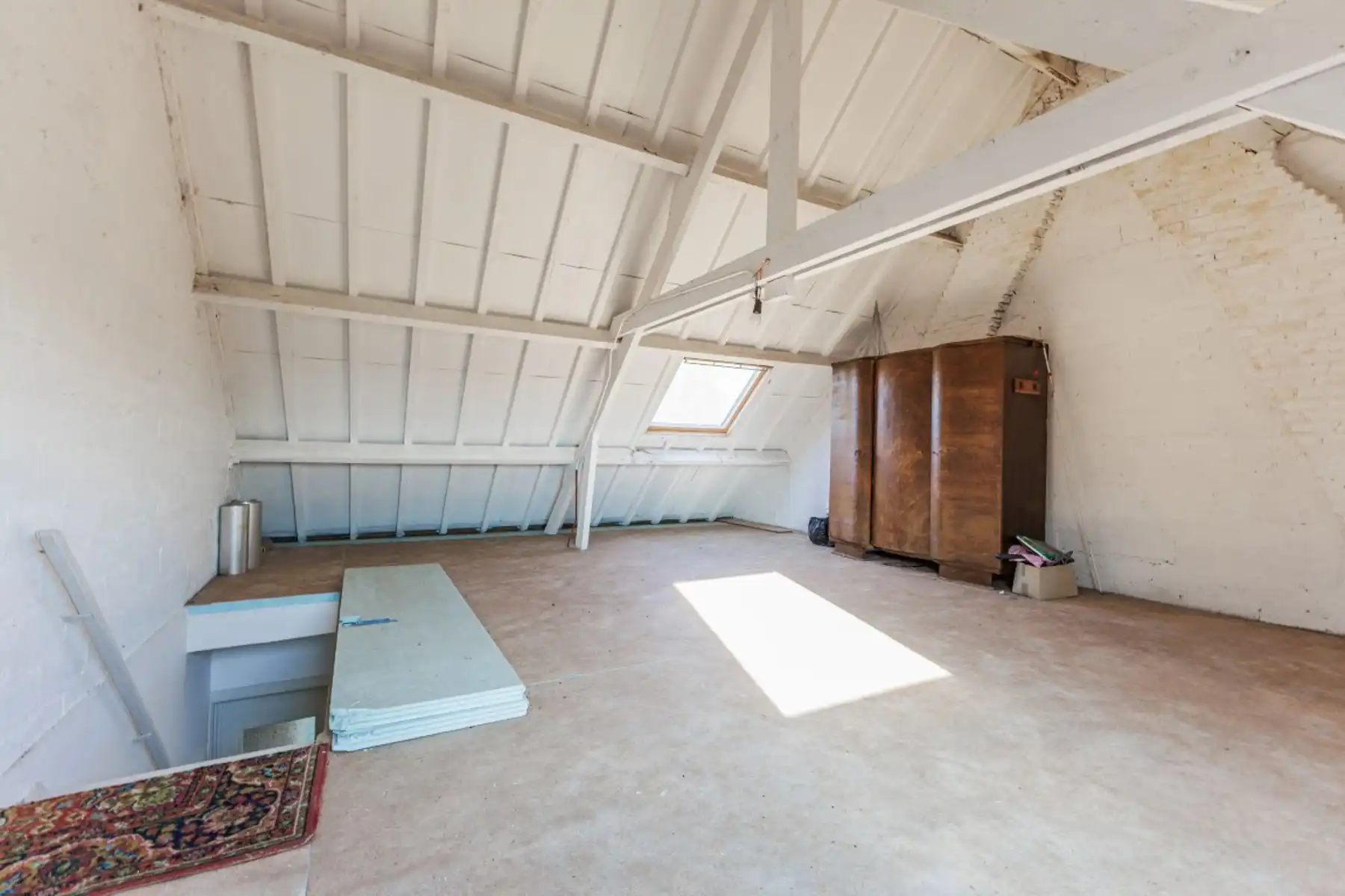 Ruime woning met 3 slaapkamers foto 18