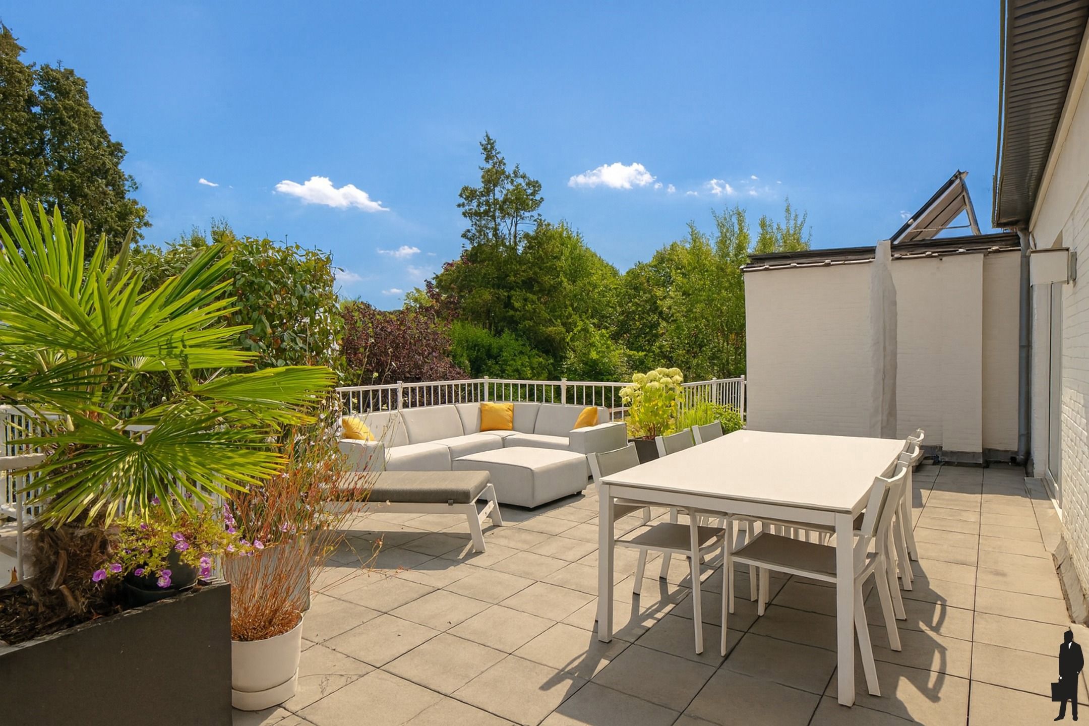 Uitzonderlijke  duplex appartement  met ruim zonnig terras! foto {{pictureIndex}}