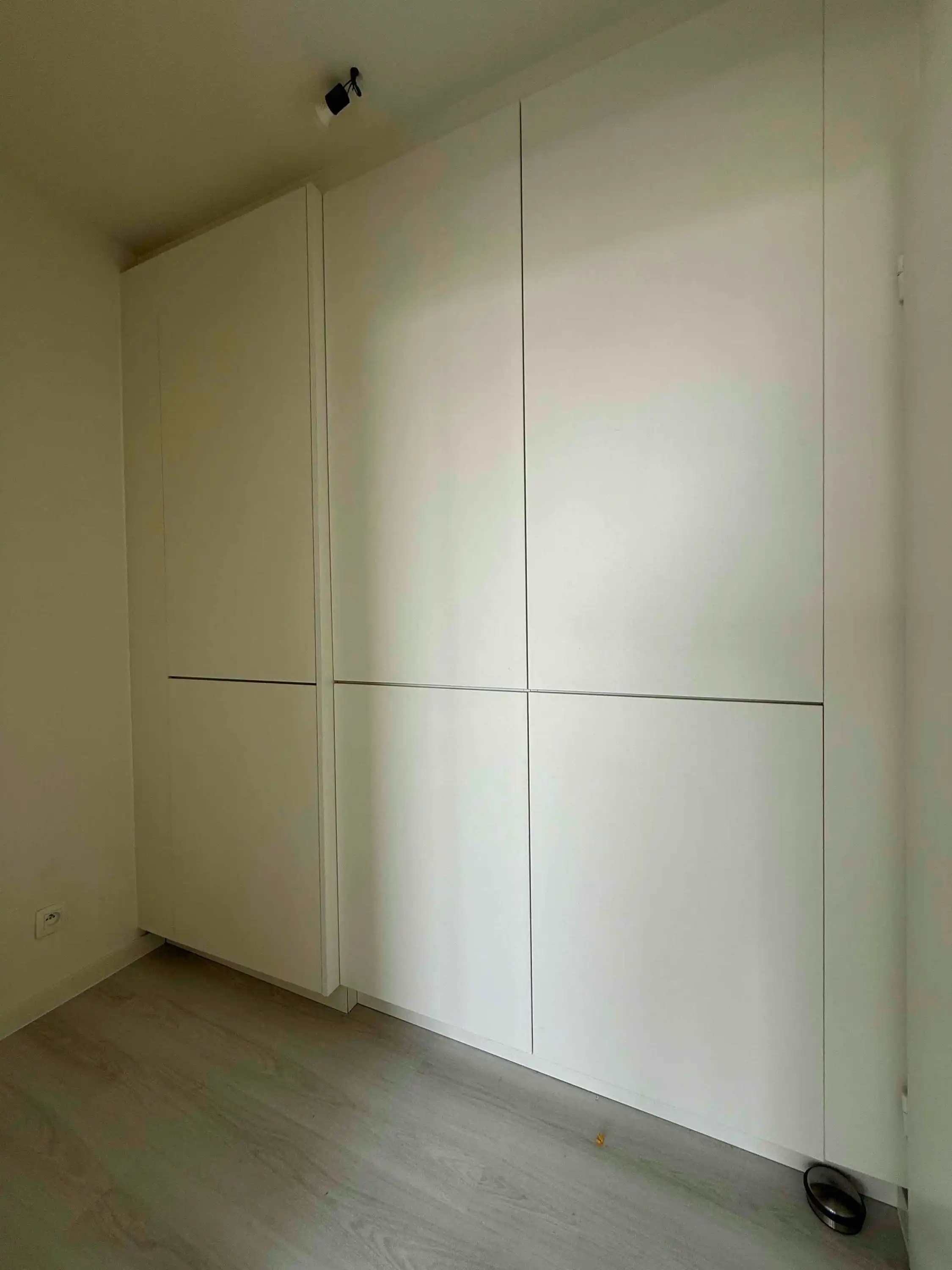 Volledig vernieuwd 2 slaapkamerappartement in hartje Hasselt foto 32