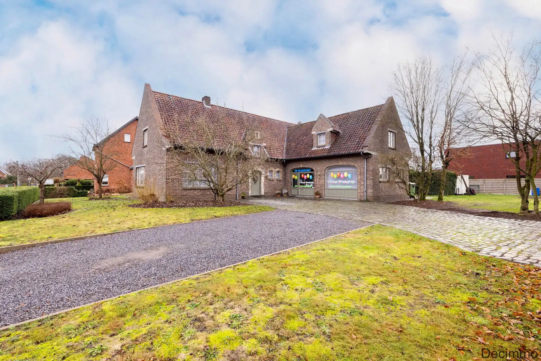Veelzijdige woning met handelsruimte of kangoeroewonen. foto 3