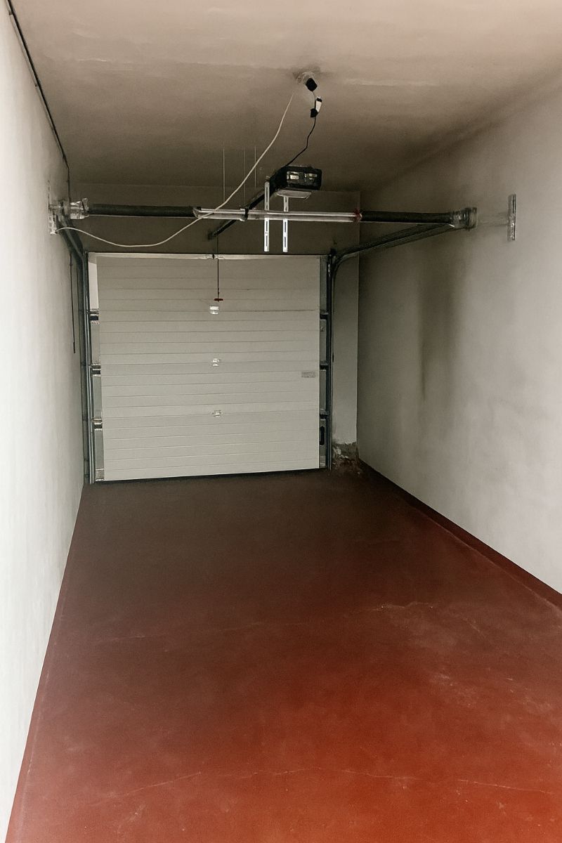 Te koop: ruime garage in Blankenberge foto 3