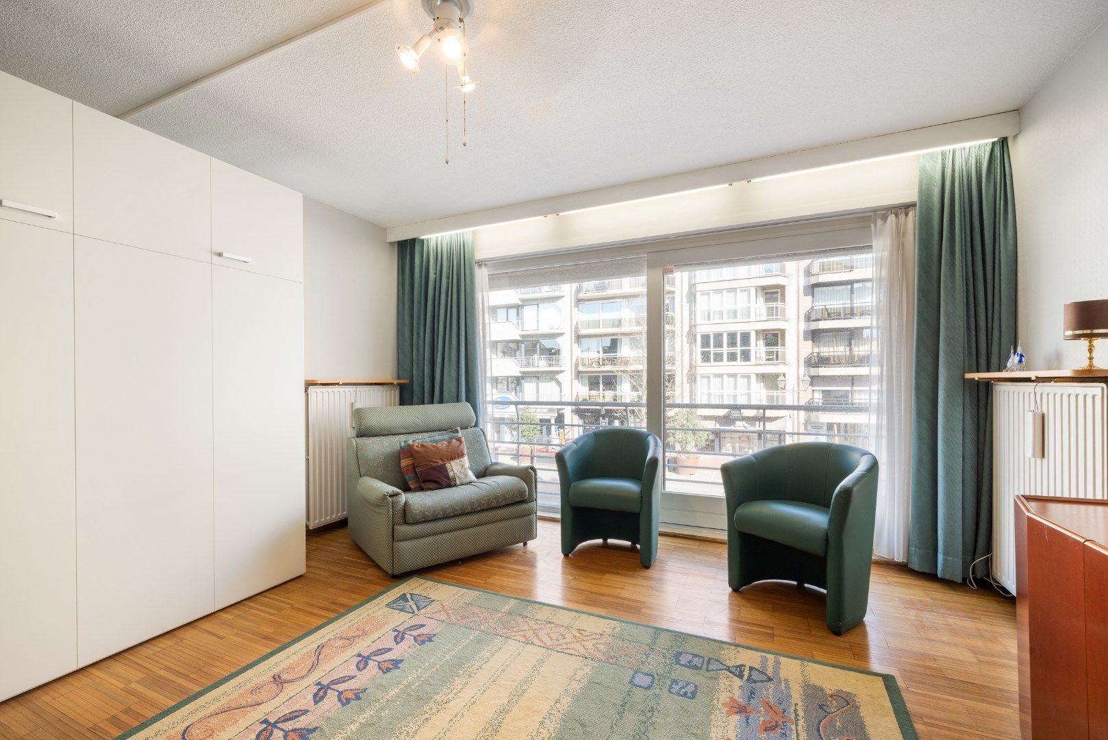 Ruime studio met terras foto 7