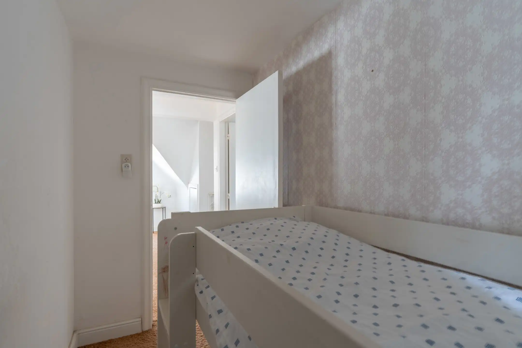Zeer gunstig gelegen woning met 3/4 slaapkamers op 640 m² foto 22