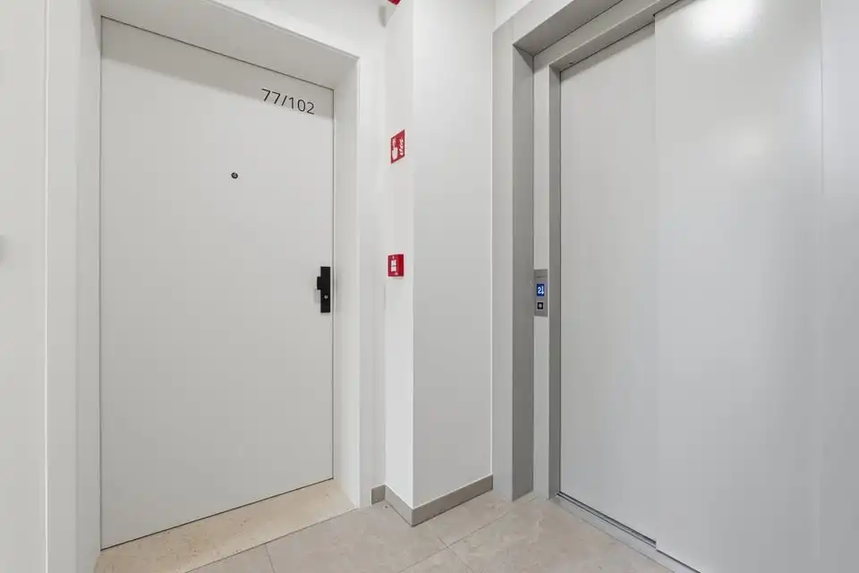 NIEUWBOUWAPPARTEMENT MET 2 SLKS TE HUUR IN SINT-TRUIDEN foto 8