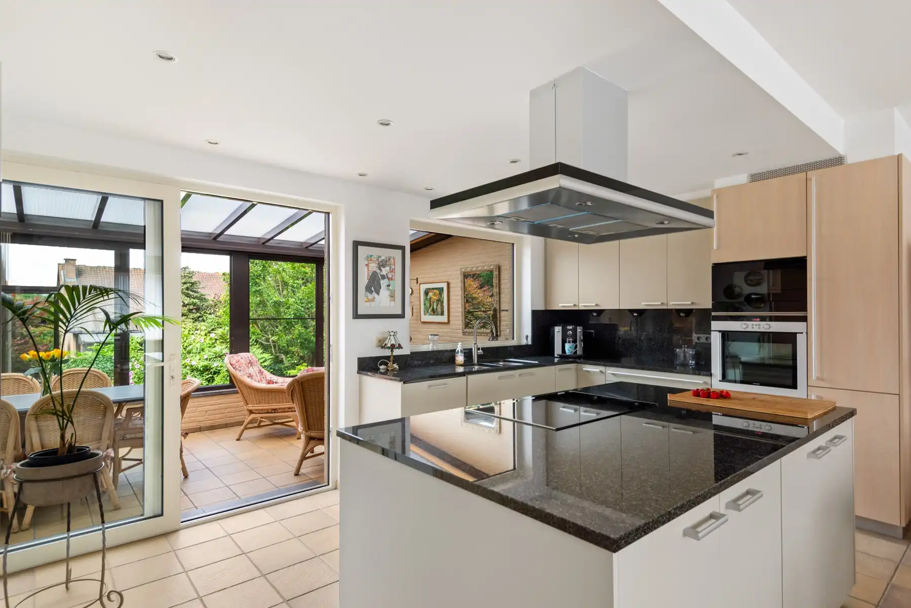 Ruime woning op toplocatie foto 13