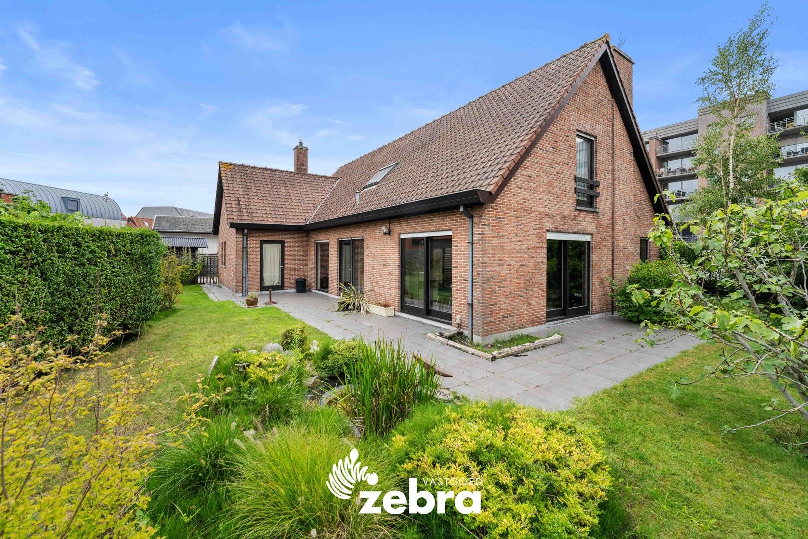 Op te frissen alleenstaande woning met vier of meer slaapkamers & garage te Roeselare! foto 31