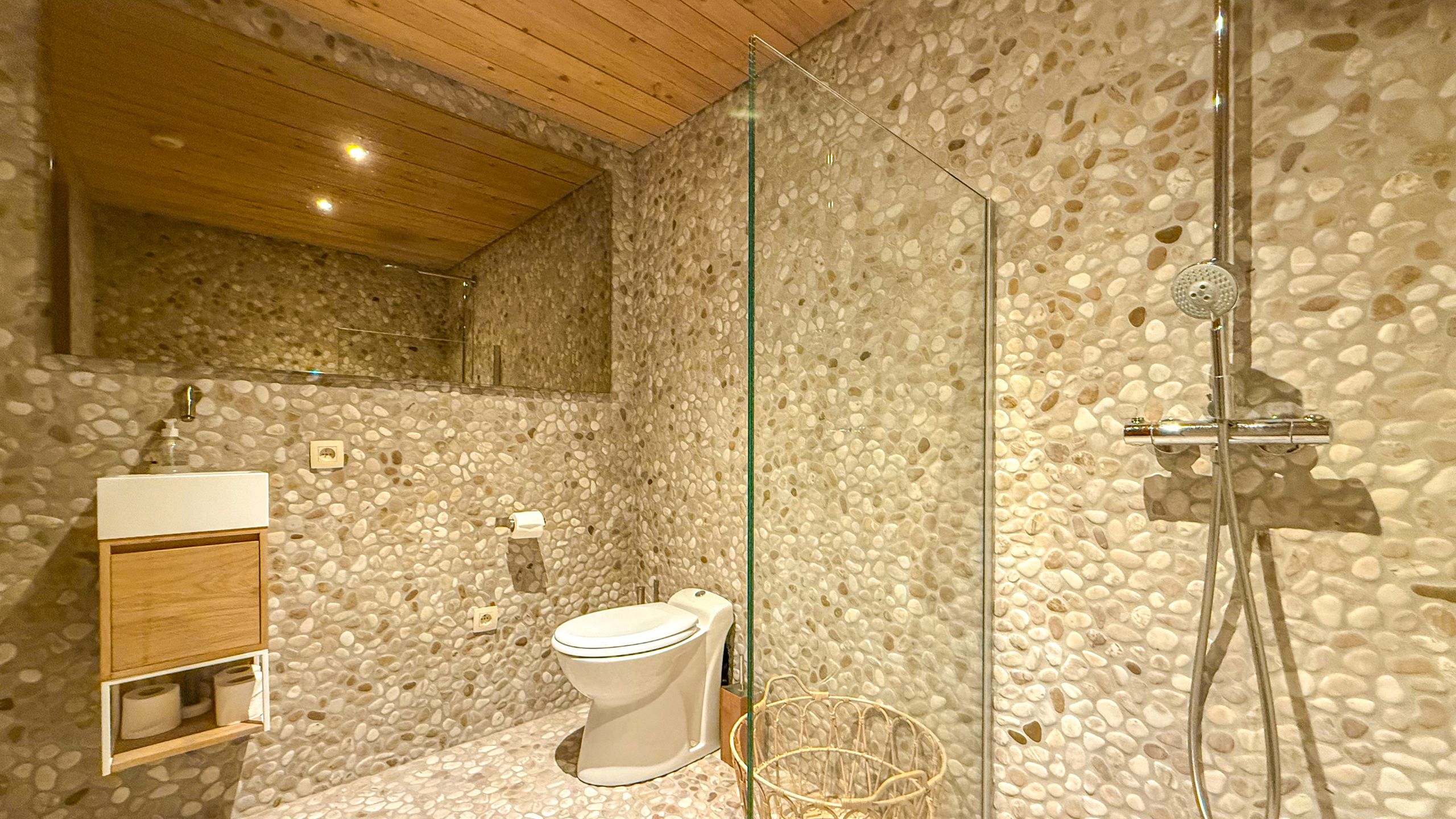 Exclusieve villa met zwembad op riant perceel in Koersel! foto 74