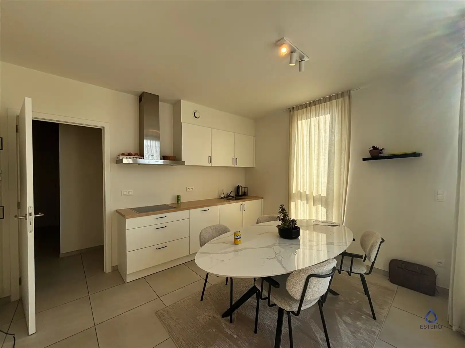 Rustig gelegen 1-slpk appartement met terras en parking foto 6