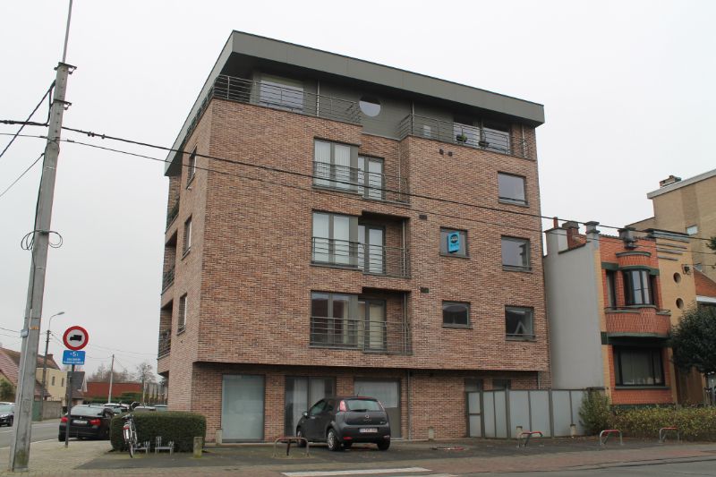 Appartement met 1 slpk, terras en autostaanplaats foto 1