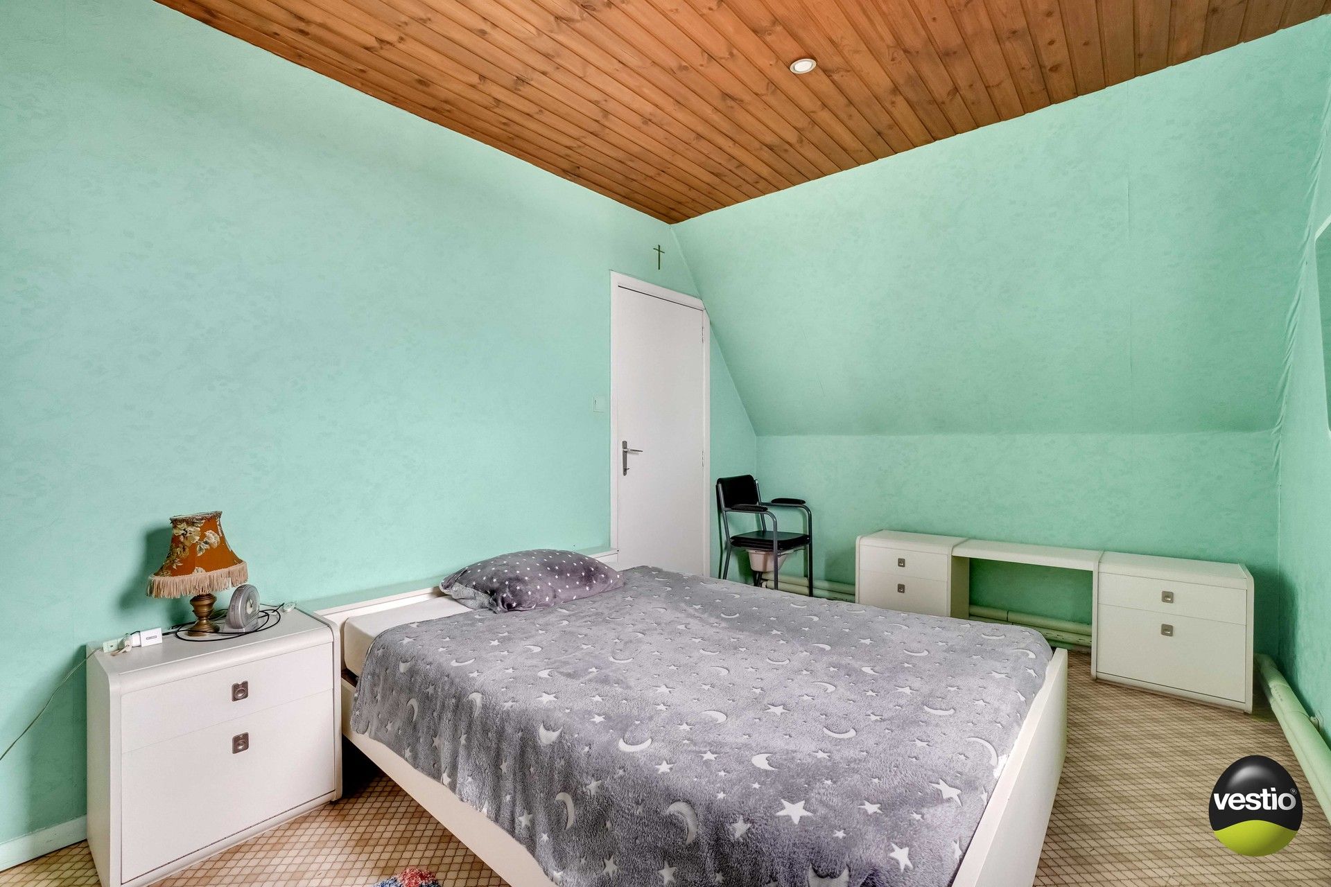 KARAKTERVOLLE, TE RENOVEREN WONING VLAKBIJ CENTRUM VAN OPGLABBEEK foto 17