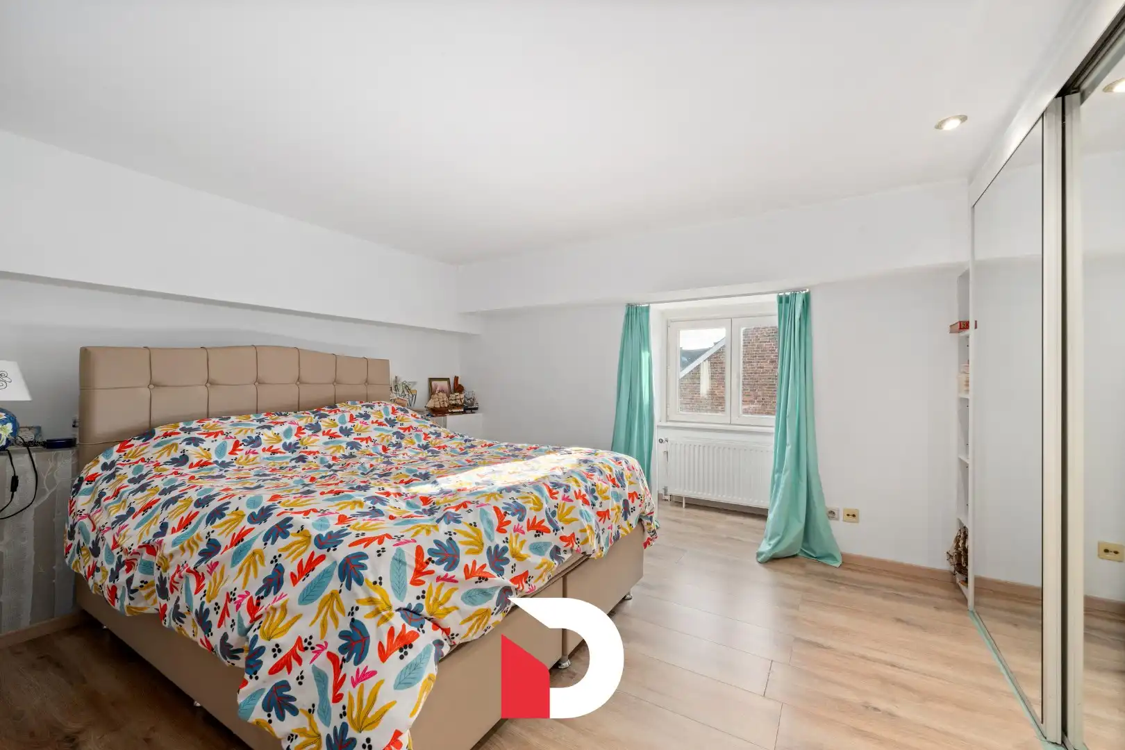 Karaktervolle ruime hoekwoning met garage in centrum Brugge foto 22