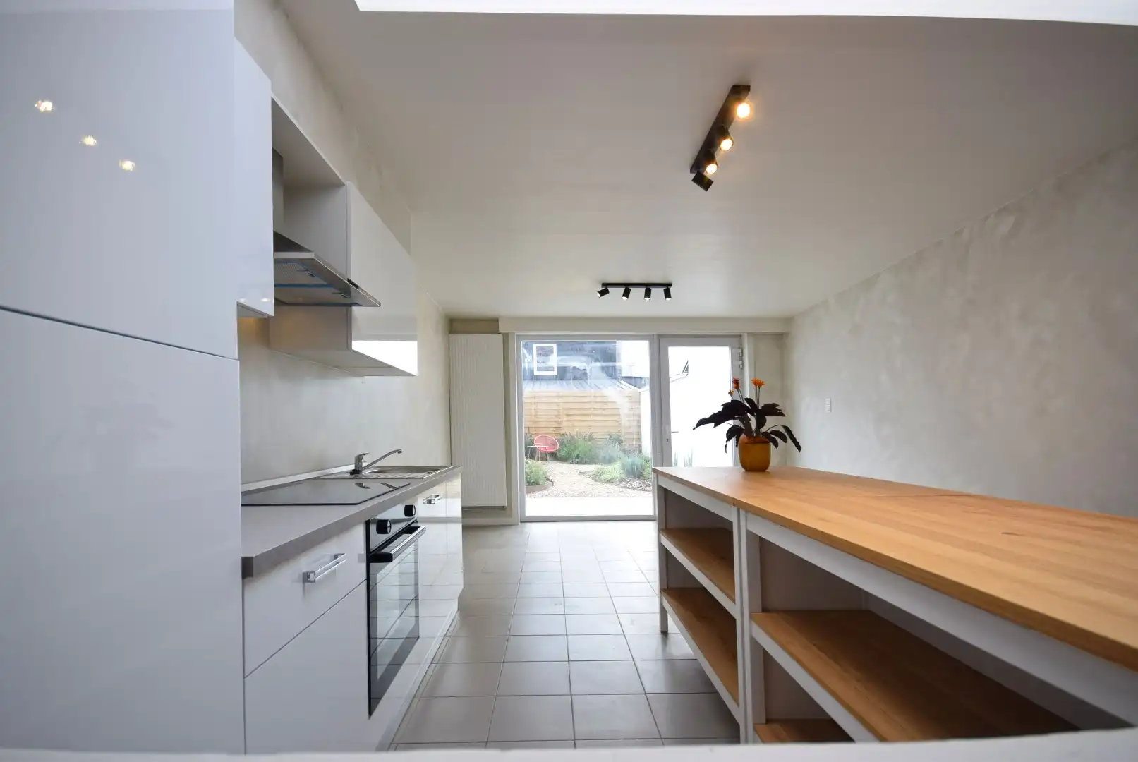 Instapklare rijwoning te koop in Roeselare – rustig gelegen nabij centrum en park foto 7