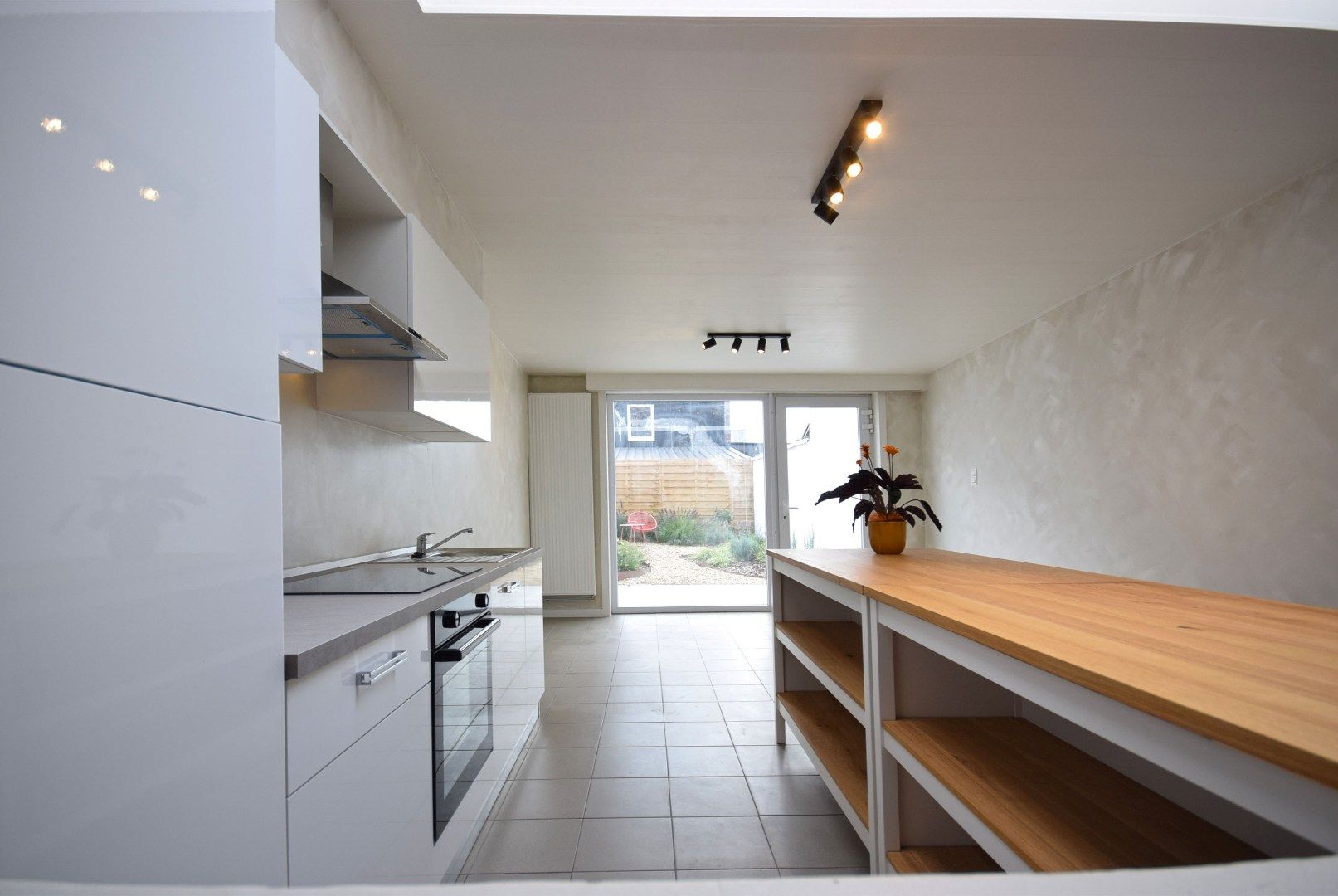 Instapklare rijwoning te koop in Roeselare – rustig gelegen nabij centrum en park foto 7