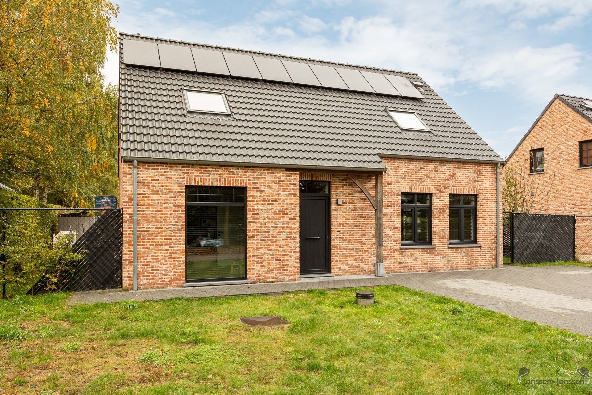 Moderne en energiezuinige gezinswoning op ruim perceel te Brecht foto 30
