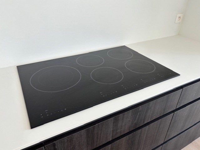 Stijlvol gerenoveerd gelijkvloersappartement foto 13