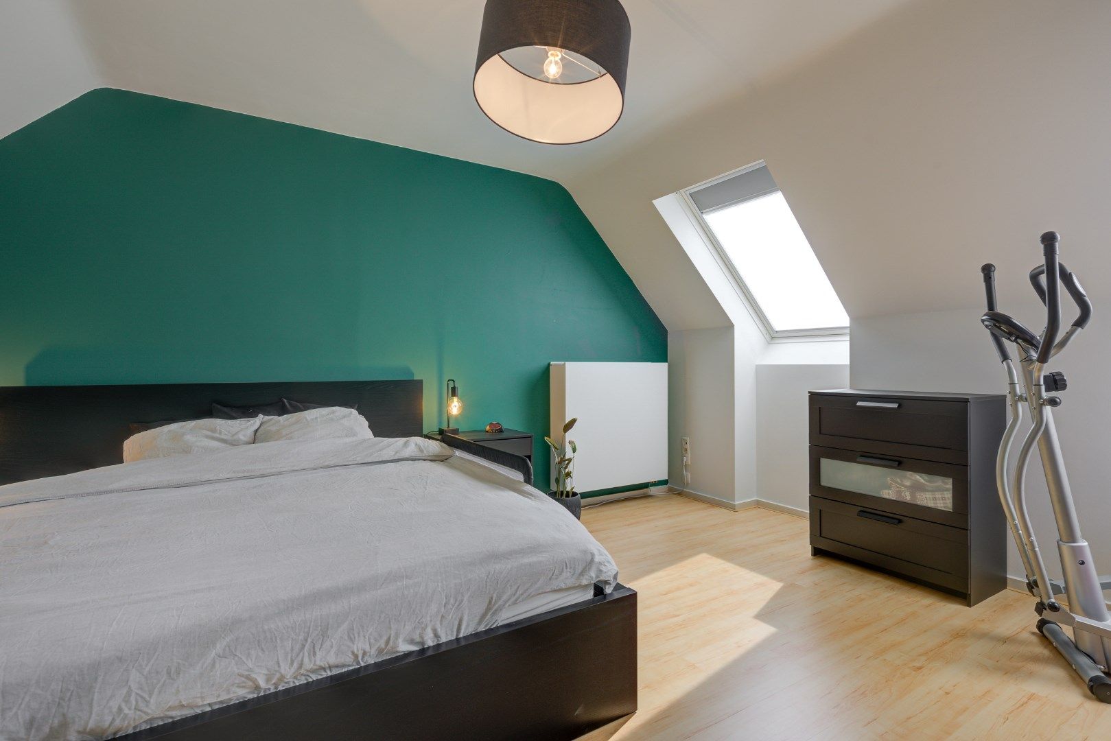 Instapklaar, ruim appartement te koop in centrum van Hamont! foto 16
