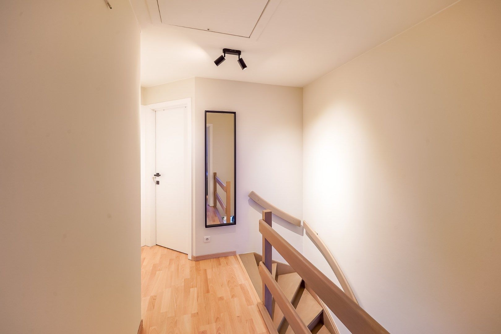 Instapklaar duplexappartement met zongericht terras en mogelijkheid tot garage foto 14