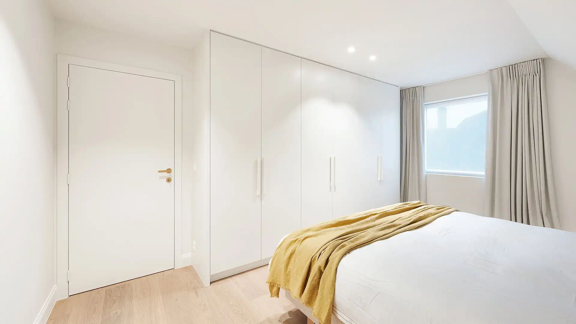 Luxueuze, alleenstaande villa in een residentiële wijk in Knokke met 5 slaapkamers. foto 42