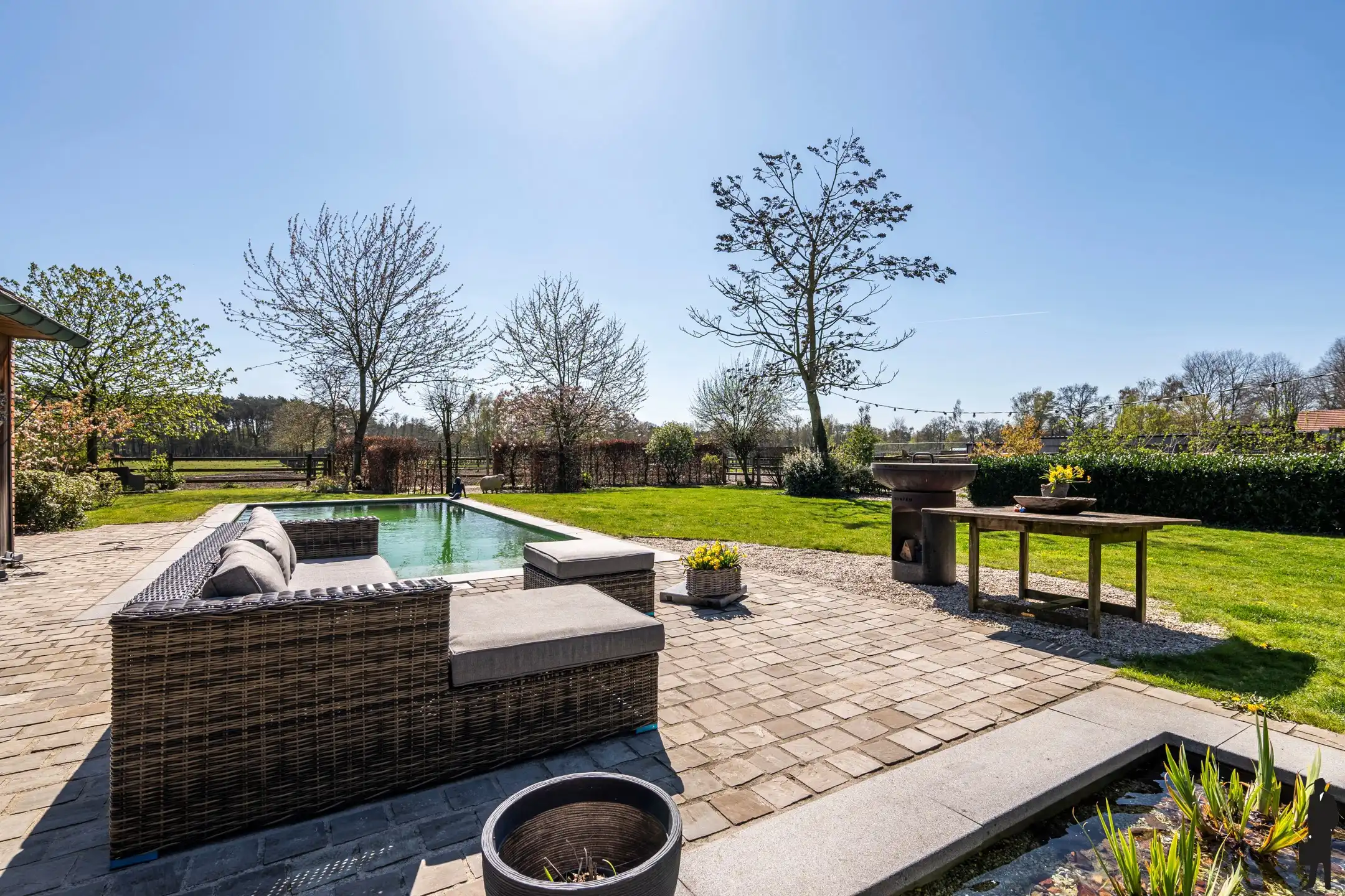 Uitzonderlijk gelegen paardeneigendom op ca. 2 hectare foto 27