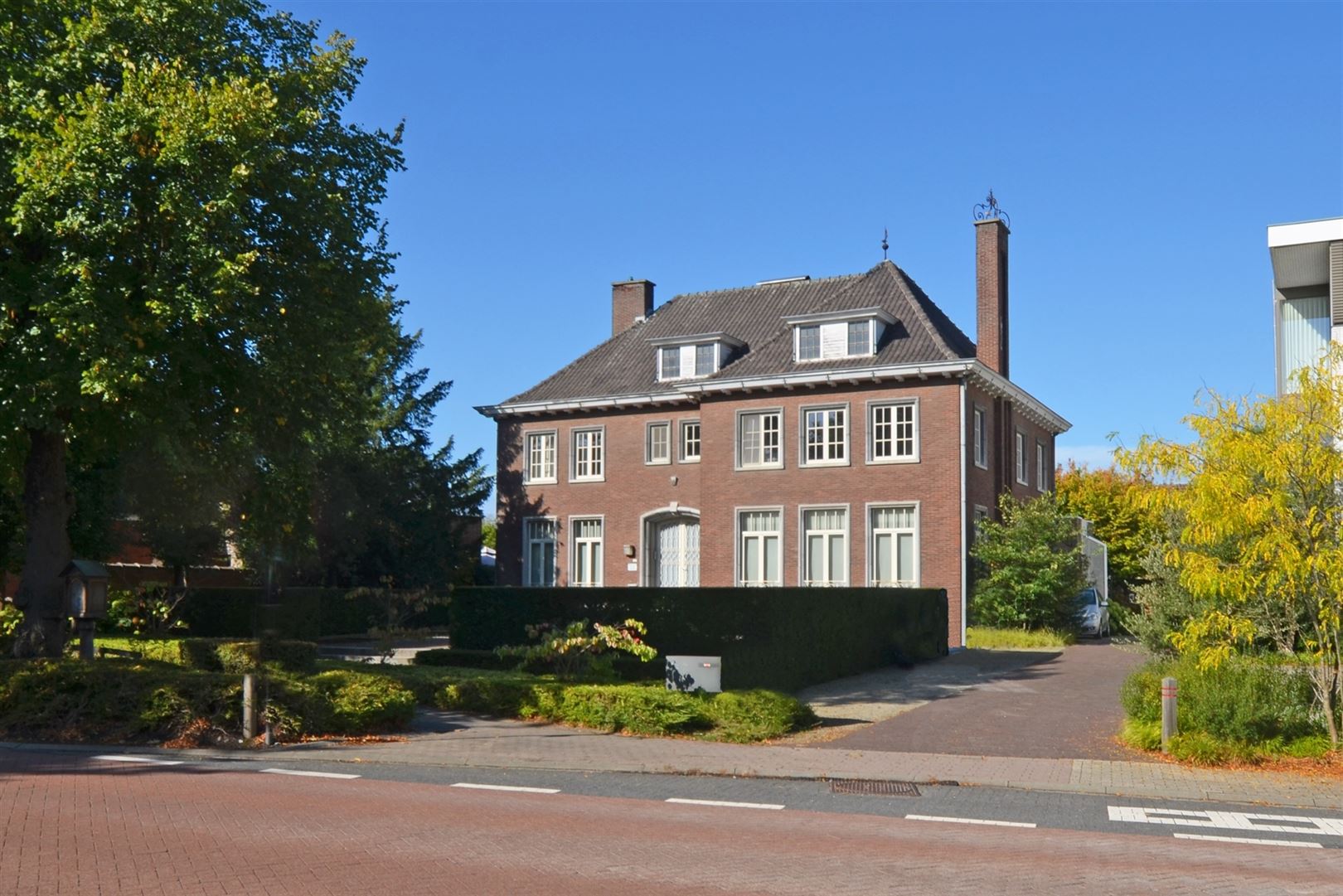 Prachtige te renoveren villa centrum Stevoort foto 2