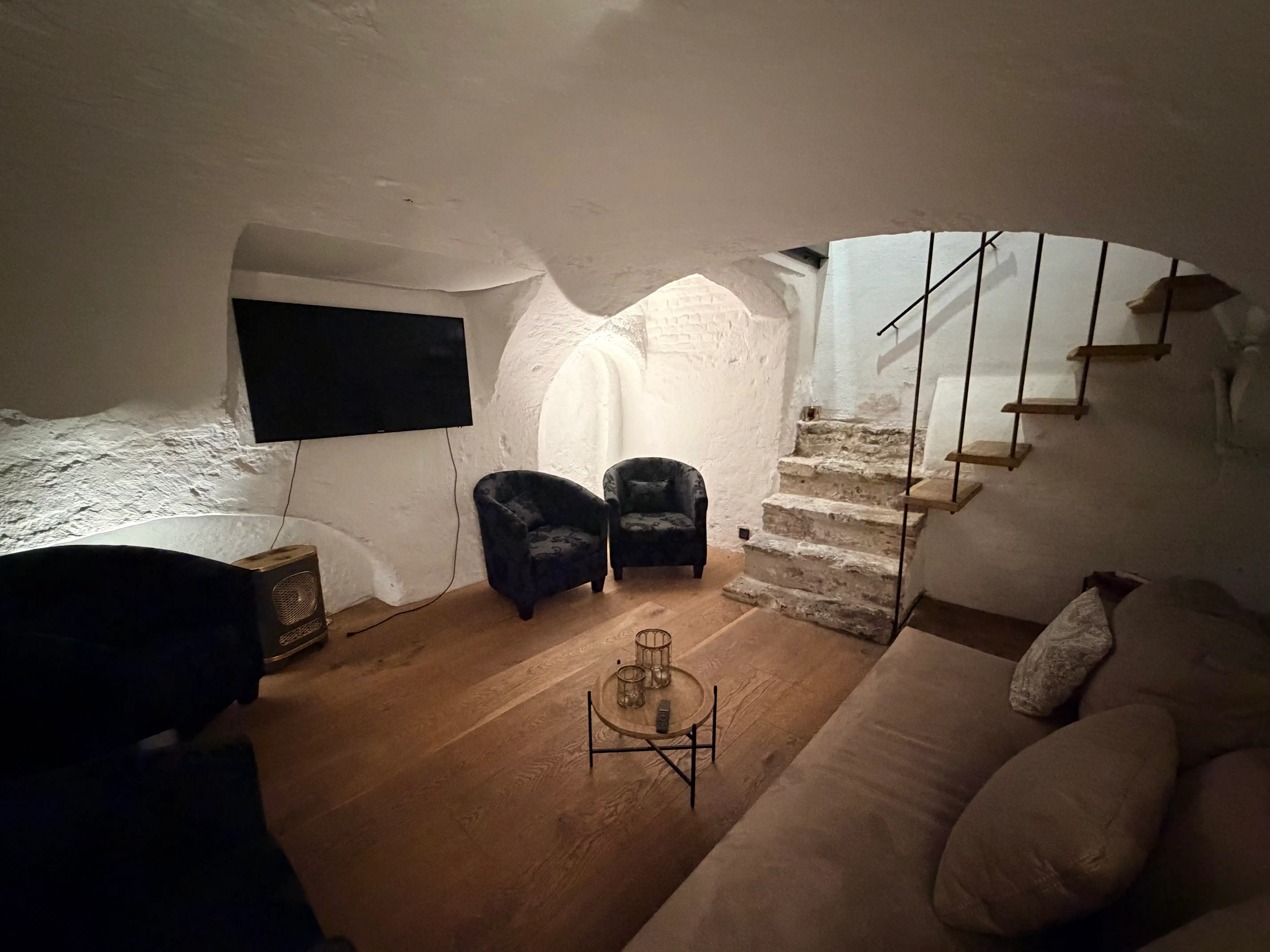 --- NIEUW --- Ideale cohousing woning: high-end gerenoveerde 2-slaapkamerwoning met elk een eigen douche in centrum Gent! foto 21