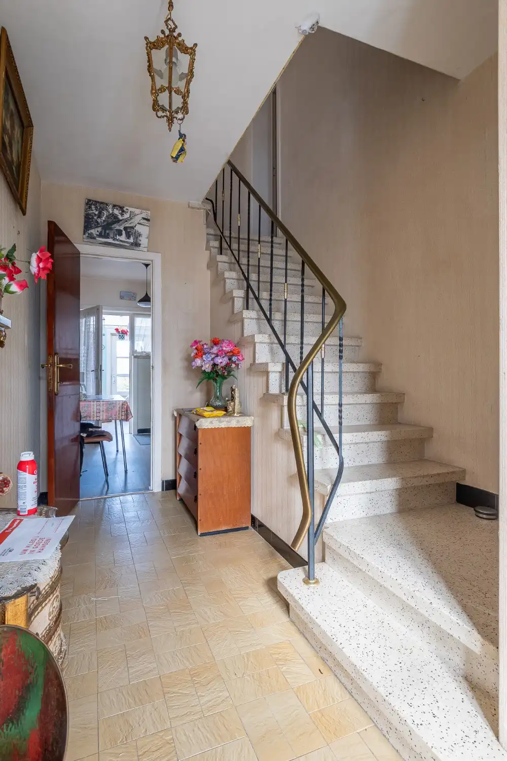 Goed gelegen woning in Lombardsijde met uitgebreide mogelijkheden. foto 6