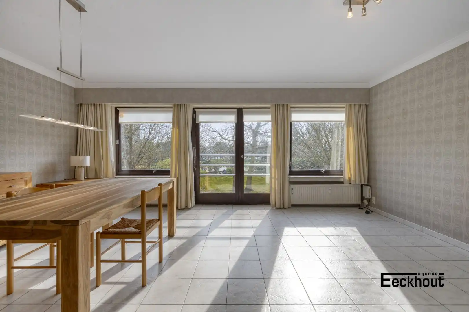 Ruim en zonnig appartement met open zicht en 2 slaapkamers, in het centrum van Oostende, vlakbij jachthaven. foto 7