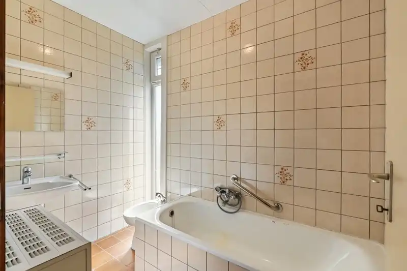 Gelijkvloerse bungalow op een perceel van 20are foto 18