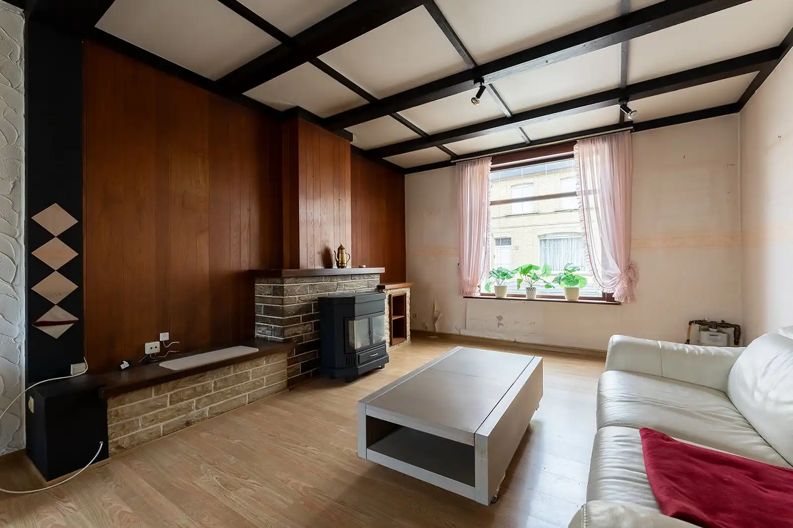 Ruime gezinswoning met 4 slaapkamers in het hart van Heist. foto 2