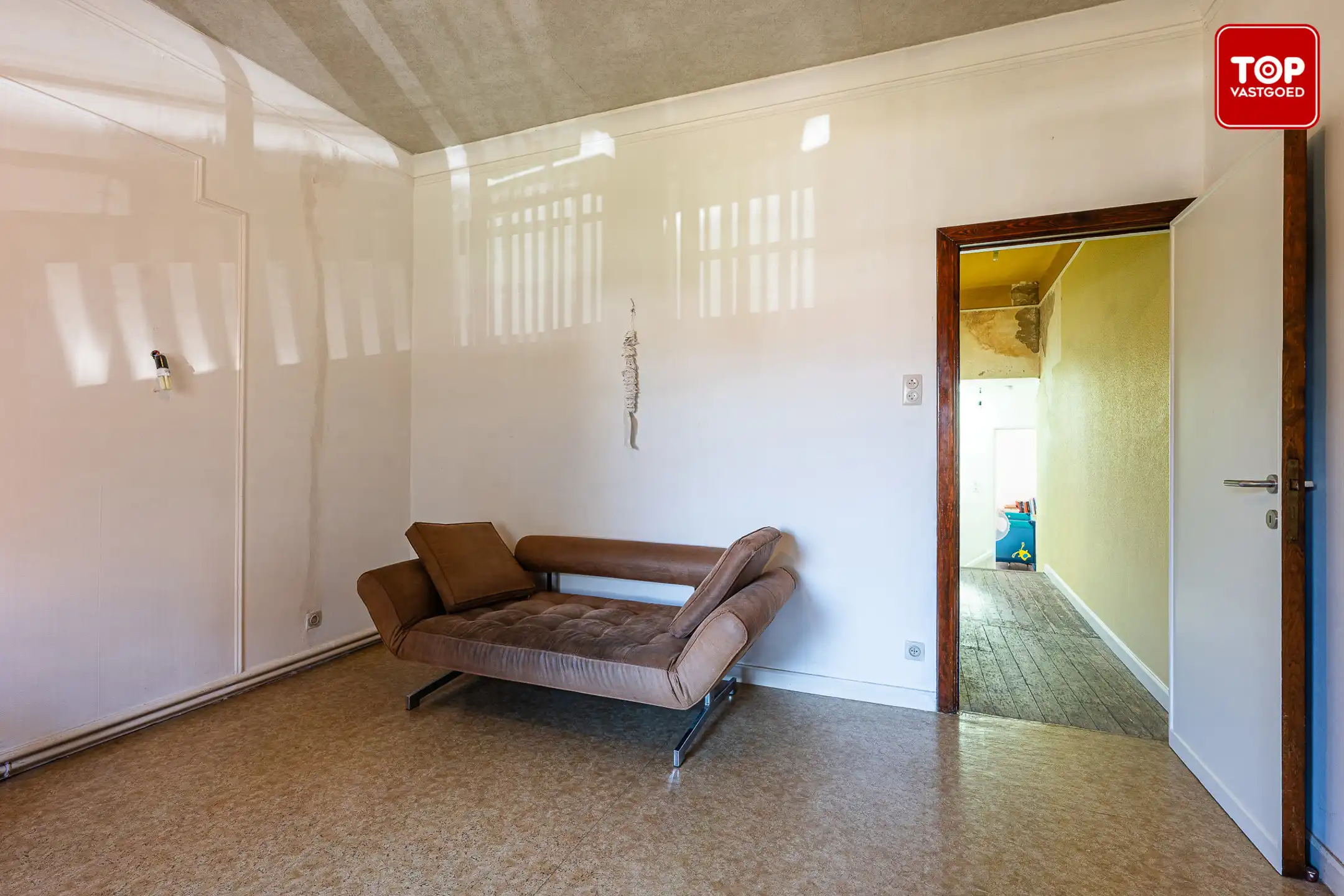 Ruime woning met 3 slaapkamers, atelier en tuin in Avelgem foto 15